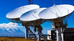 Julio Linares: Patrimonio de la empresa ABE es de solo $us 30 millones, 10 veces menos que el préstamo del satélite 1