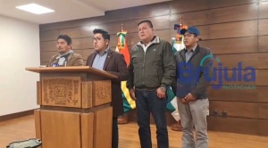 Presidente de Diputados cita a jefes de bancada para analizar “soluciones” a la crisis en el país 1
