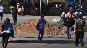 Reportan 32 bloqueos en 6 departamentos; Policía desbloquea la ruta a la altura de Vinto 1