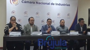 Industriales piden reconsiderar el alza salarial, advierten 6 efectos negativos; insisten en congelarlo