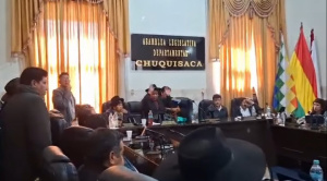 Tras incidentes, mediante comunicado, ALD de Chuquisaca cierra sesión para elegir gobernador suplente