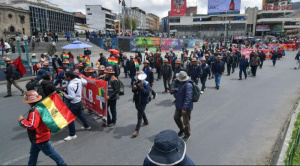 Gobierno y mineros asalariados firman acuerdo de 7 puntos contra avasallamientos