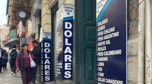 El dólar paralelo rompe la barrera de los Bs. 13 "en medio de incertidumbre económica y tensión electoral"