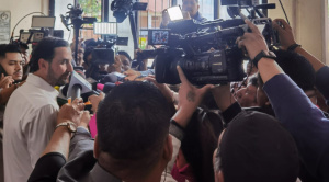 Juan Pablo Velasco votó en Santa Cruz y pidió a la ciudadanía asistir a las urnas de manera consciente