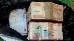 Cae joven con Bs 1,9 millones sin justificar en el aeropuerto de El Alto; será investigado por enriquecimiento ilícito
