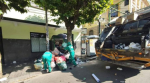 Alcaldía de La Paz informa que 10 de 40 carros basureros lograr cargar combustible al día 