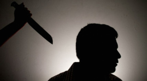 Joven de 21 años apuñala a su padre en Mapiri tras ser reprendido por consumir alcohol y drogas