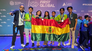 Bolivia se sube al podio mundial de robótica: tercer lugar en la olimpiada FIRST Global Challenge 2025