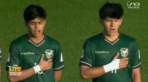 Emotivo: el Himno de Bolivia suena en un Mundial después de 32 años