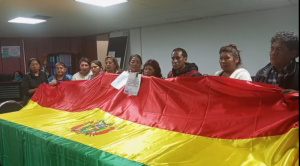 Artesanos inician huelga de hambre, exigen que los baños del PUC sean repuestos antes de la feria navideña