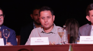 Lara dice que la corrupción y el “estado tranca” ahuyentaron las inversiones y asegura que esto cambiará