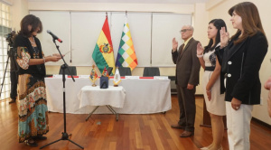 Ministra García posesiona a nuevas autoridades y anuncia una gestión enfocada en calidad y transparencia educativa