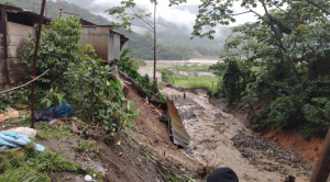 Al menos 16 comunidades de La Asunta quedan afectadas por una mazamorra
