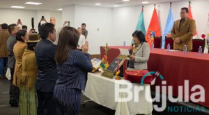 Asume directiva de la brigada parlamentaria paceña y denuncia que sus predecesores se llevaron hasta los basureros