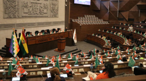Diputados recibe tres proyectos de ley para la elección de vocales del TSE 
