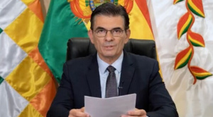 Paz y Espinoza darán a conocer  este martes las medidas económicas