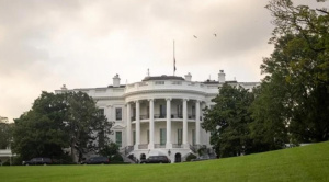 Matan a dos miembros de la Guardia Civil a cuadras de la Casa Blanca; hay un detenido