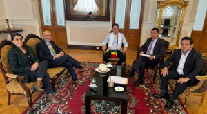 El gobierno quiere cerrar la brecha: Lupo visita a Lara en busca de articulación