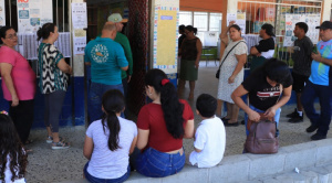 Cierran centros de votación en Honduras tras una hora de prórroga por alta afluencia