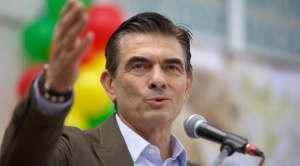 "YPFB no pertenece a un partido ni a un gobierno; le pertenece a Bolivia", dice Paz