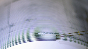  Japón terminó el lunes con un terremoto de magnitud 7,6 y una alerta de Tsunami