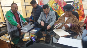 Asamblea departamental de La Paz revisa 171 candidaturas al TED;  espera finalizar la noche del miércoles