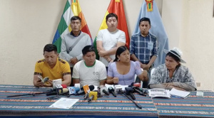 Loza dice que el Gobierno busca obligar a cocaleros del trópico a vender la hoja “en el mercado ilegal”