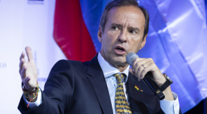 Quiroga señala a Arce y Morales por presunta corrupción en el Fondo Indígena 