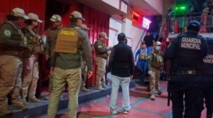 Alcaldía de La Paz y policías intervienen un lenocinio clandestino en la av. Montes