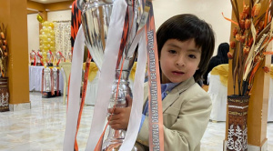 Niño de 4 años hace podio en el karting potosino
