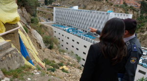 Diputada cuestiona viabilidad del terreno donde está el Instituto Gastroenterológico 