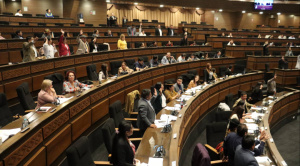 Cámara de Diputados instala sesión para tratar el PGE 2026, pero declara cuarto intermedio