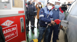 Paz elimina la subvención: la gasolina sube a Bs 6,96 y el diésel a Bs 9,80