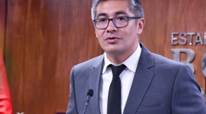 Ante alza de pasajes, Gobierno dice que no permitirá “que unos cuantos vivos quieran aprovecharse”