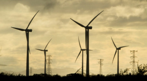 China lidera la transición energética mientras Estados Unidos retrocede