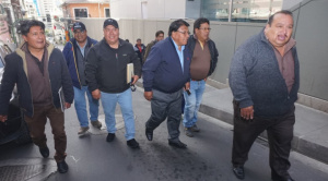 Dirigencia de los choferes va al diálogo con el Presidente y dejan en suspenso el paro de este lunes