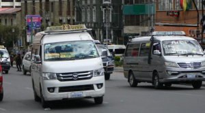 El transporte es normal en La Paz, no hay puntos de bloqueo