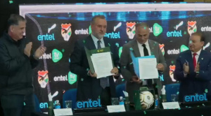 La FBF cede en exclusiva a Entel los derechos del fútbol boliviano 