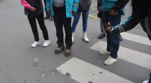 Manifestaciones dejan daños por Bs 25 mil en el pavimento del centro paceño