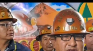 Fencomin exige al Gobierno una solución inmediata al bloqueo de caminos