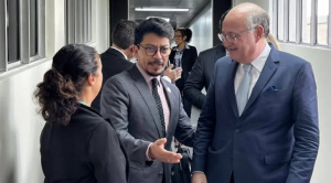 Presidente del BID ya está en La Paz; Gobierno proyecta financiamiento de $us 4.500 millones