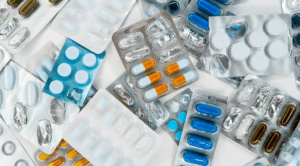 Cifabol advierte riesgos para la industria farmacéutica y el gobierno los llama a la calma