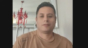 Lara dice que no maneja la cuenta en la que se difundió videos contra Justiniano que debe borrar