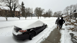 Al menos seis muertos y un millón de hogares sin electricidad por gran tormenta en EEUU