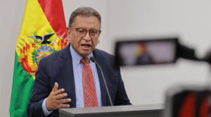 El gobierno confirma que ya sabía del caso “Maletas” y destituye a viceministro que se atribuyó la información