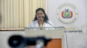Ministra de Salud revela que había  oficinas con 50 funcionarios  cuando solo se requerían 12