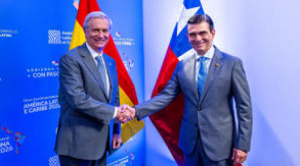 Paz y Kast acuerdan “construir futuro” en beneficio de Bolivia y Chile