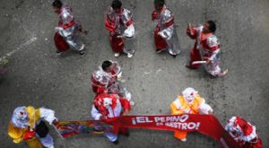 Cientos de pepinos reivindican el origen boliviano del personaje