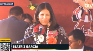 Ministra de Educación pide a  escolares “soñar en grande” y promete mejor calidad educativa