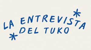 ¿Por qué es bueno jugar ajedrez?. Mesero entre turistas extranjeros. Cocina coreana en La Paz. 